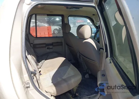 2004 Ford Explorer Sport Trac Adrenalin/Xls/Xlt z USA, uszkodzony, nr VIN 1FMZU67K24UA66100